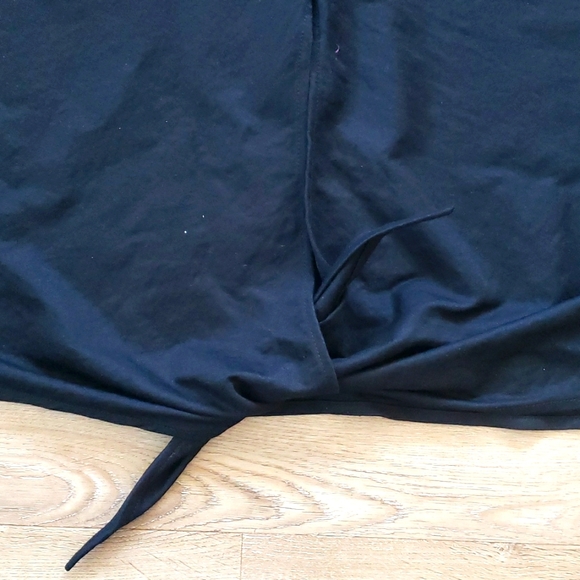 Womens Black V Neck Tee With Cut off Sleeves And Tie At The Waist. By ZARA. - Picture 7 of 8